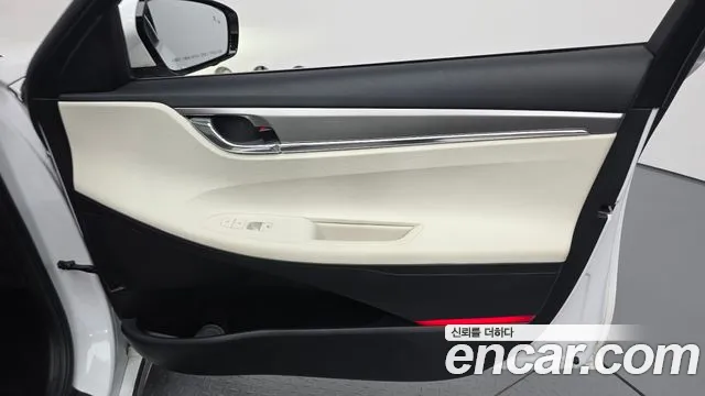 Hyundai Grandeur (New) Hybrid — Фото автомобиля 13