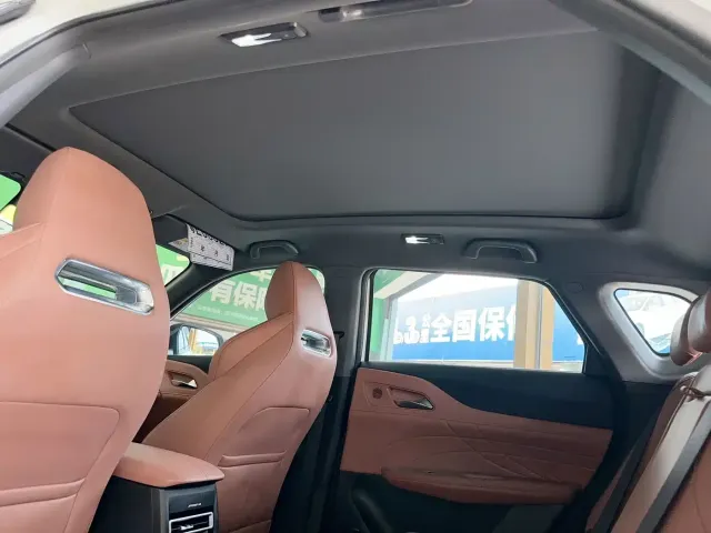 Changan Changan UNI-Z New Energy 2024 Blue Whale Smart Electric iDD 125km Excellence Model — Фото автомобиля 16