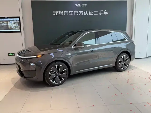 Li Auto L6 — Фото автомобиля 3