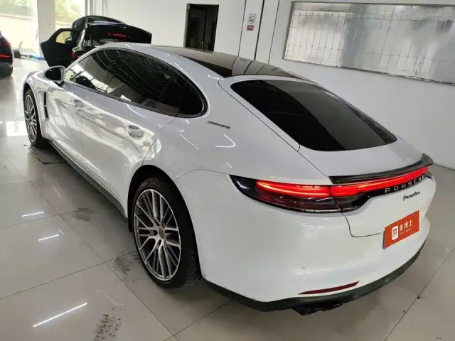 Porsche Panamera — Фото автомобиля 4