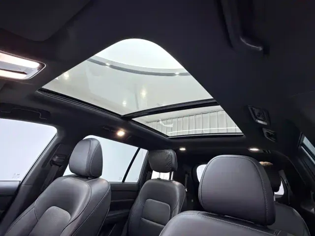 Li Auto ONE — Фото автомобиля 12