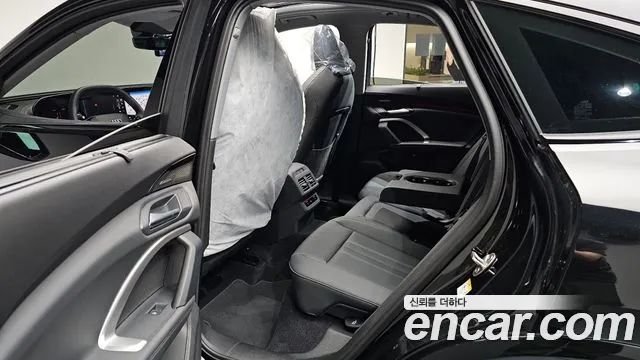 Audi Q5 40 TFSI quattro Sportback S Line — Фото автомобиля 10