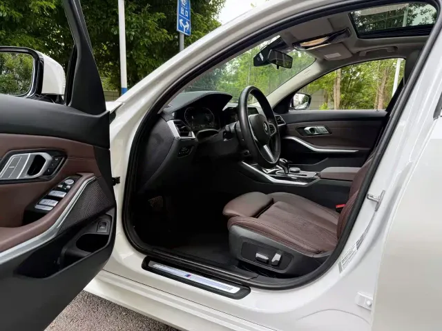 BMW 3 Series — Фото автомобиля 6