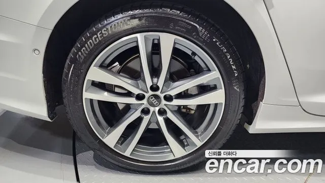 Audi A6 45 TFSI Premium — Фото автомобиля 5