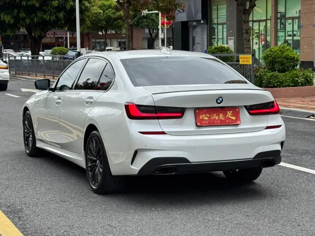 BMW 3 Series — Фото автомобиля 6