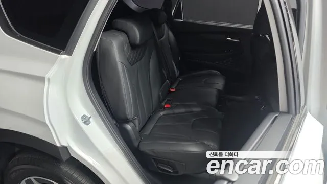 Hyundai Santafe — Фото автомобиля 7