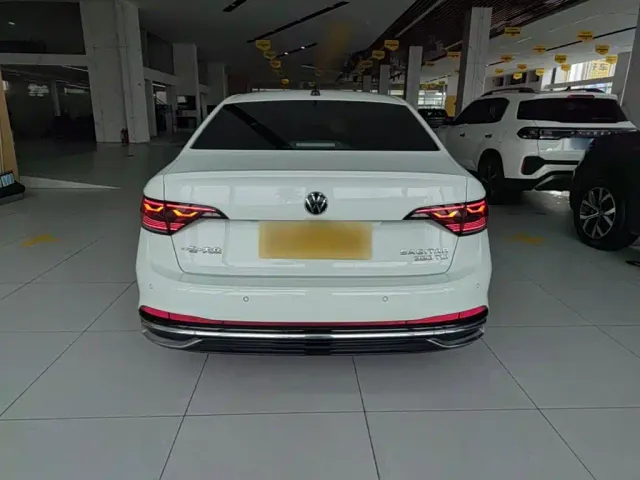 Volkswagen Sagitar — Фото автомобиля 5