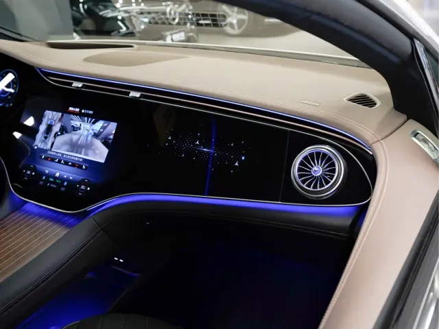 Mercedes-Benz EQS — Фото автомобиля 19