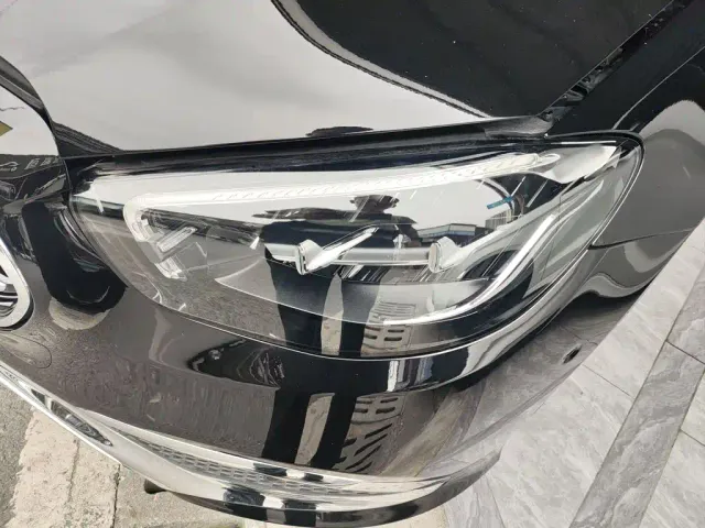 Mercedes-Benz E-Class — Фото автомобиля 23