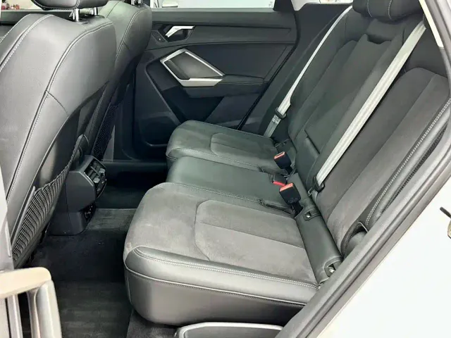 Audi Q3 — Фото автомобиля 10