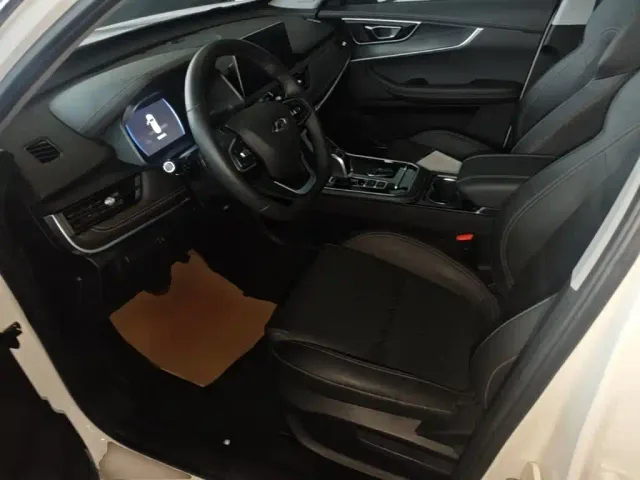 Chery Tiggo 8 — Фото автомобиля 14
