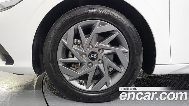 Hyundai AVANTE Новый Avante (CN7) — Фото автомобиля 5