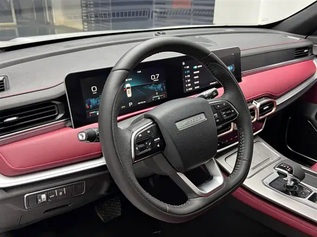 Jetour X70 Plus — Фото автомобиля 7