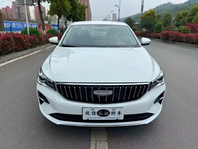 Geely Emgrand — Фото автомобиля 2