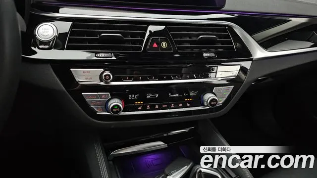 BMW 5-Series — Фото автомобиля 16