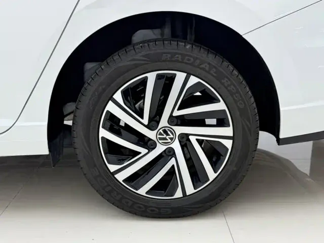 Volkswagen Lavida — Фото автомобиля 14