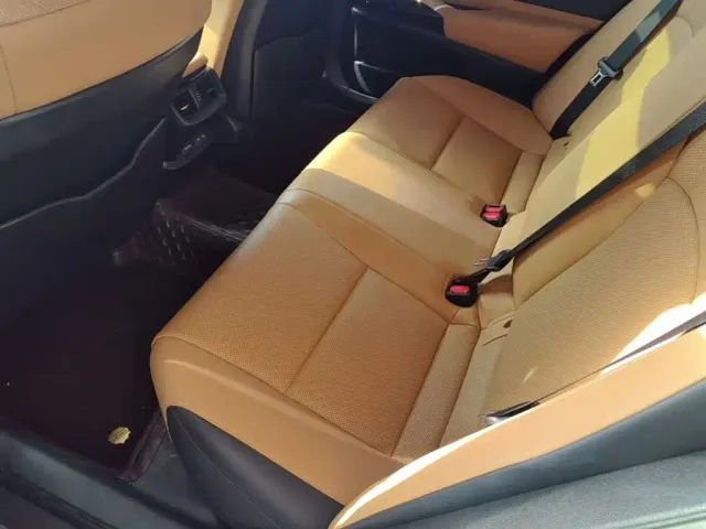 Lexus ES — Фото автомобиля 16