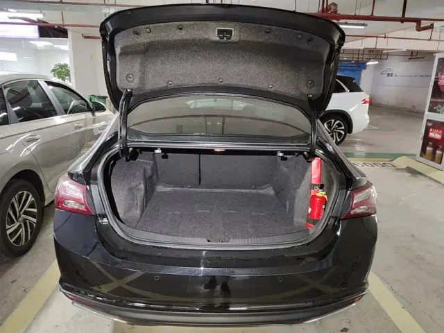 Chevrolet Malibu XL — Фото автомобиля 18