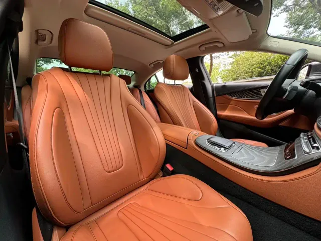 Mercedes-Benz CLS-Class — Фото автомобиля 17