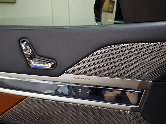 BMW 7 Series — Фото автомобиля 14