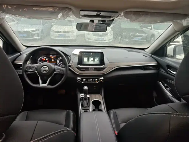Nissan Teana — Фото автомобиля 9
