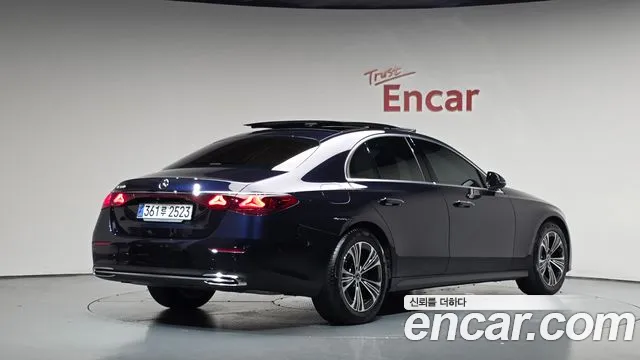 Mercedes-Benz E-Class W214 — Фото автомобиля 2