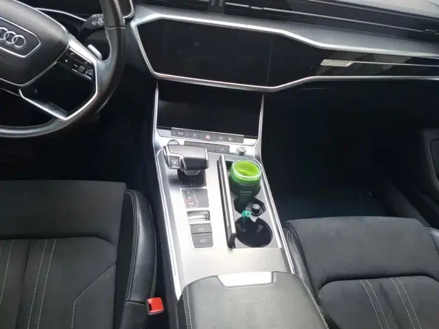 Audi A7L — Фото автомобиля 16