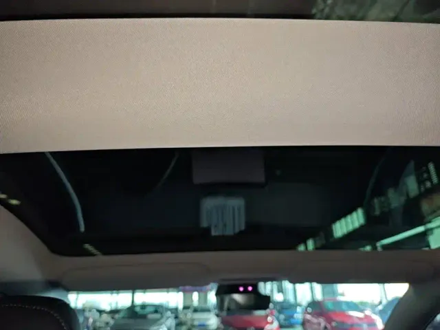 Tesla Model 3 2023 Rear-Wheel Drive — Фото автомобиля 17