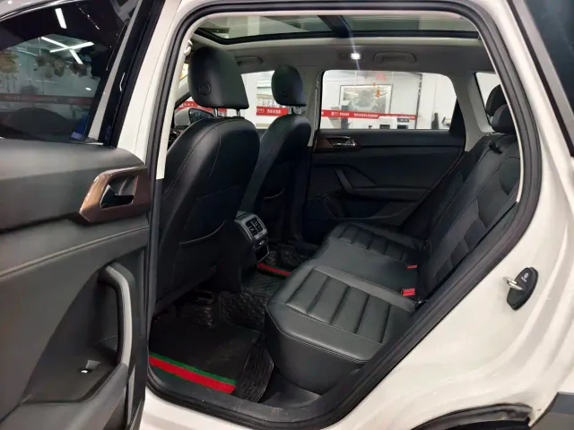 Volkswagen Tharu — Фото автомобиля 9