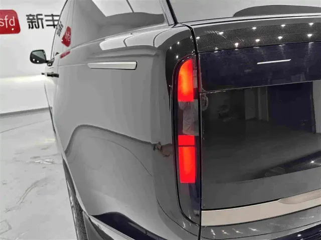 Land Rover Range Rover — Фото автомобиля 30