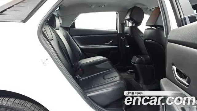 Hyundai AVANTE Modern — Фото автомобиля 11
