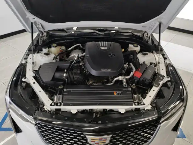 Cadillac CT4 — Фото автомобиля 10