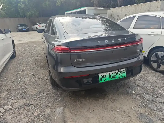Roewe D6 — Фото автомобиля 6