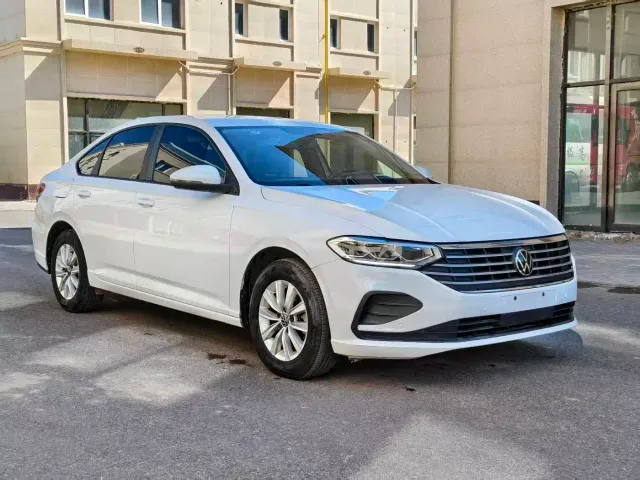 Volkswagen Lavida — Фото автомобиля 3
