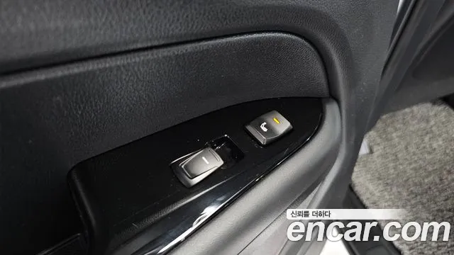 KG_Mobility_Ssangyong Rexton Новый Rexton Sport Khan Дизель 2.2 4WD — Фото автомобиля 18