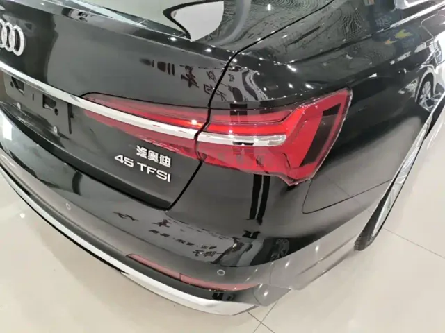 Audi A6L — Фото автомобиля 7