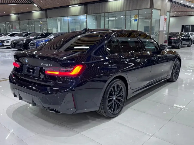 BMW 3 Series — Фото автомобиля 5
