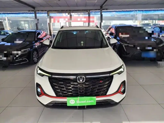Changan CS35 Plus — Фото автомобиля 2