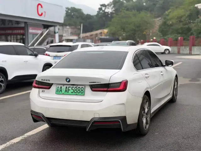BMW i3 — Фото автомобиля 7