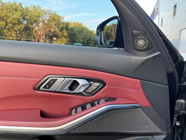 BMW 3 Series — Фото автомобиля 4