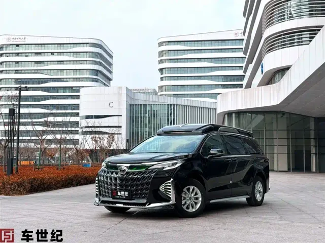 Фотография автомобиля — Toyota Granvia