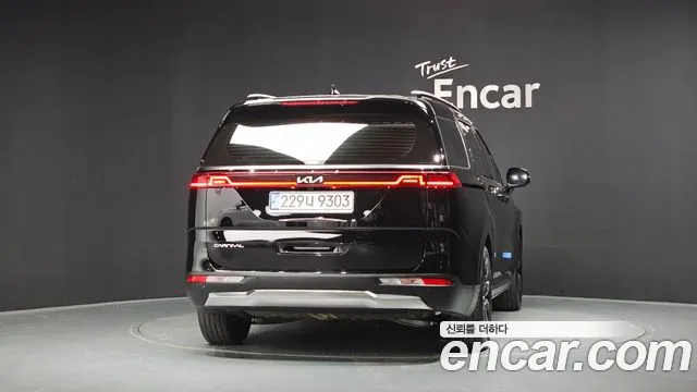 Kia Carnival 4th Gen — Фото автомобиля 4