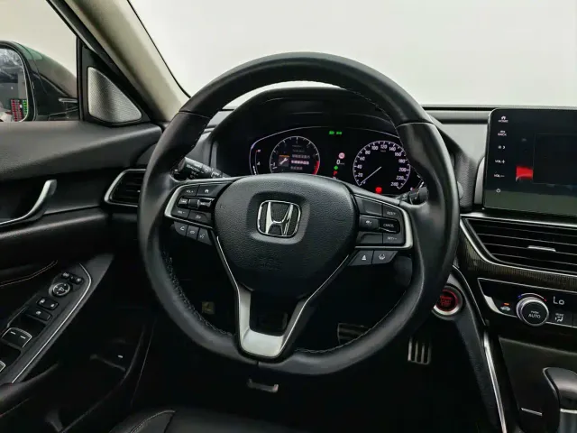 Honda Accord — Фото автомобиля 23