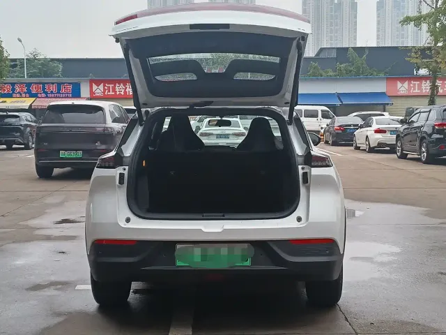 Dongfeng Fengshen L7 — Фото автомобиля 16