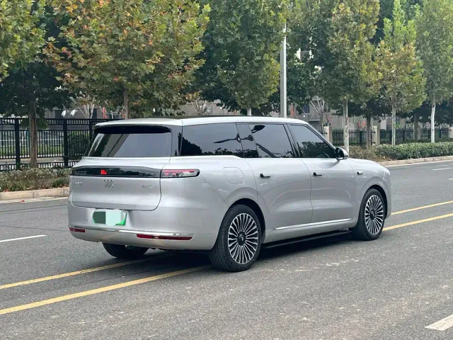 IM Motors LS9 — Фото автомобиля 7