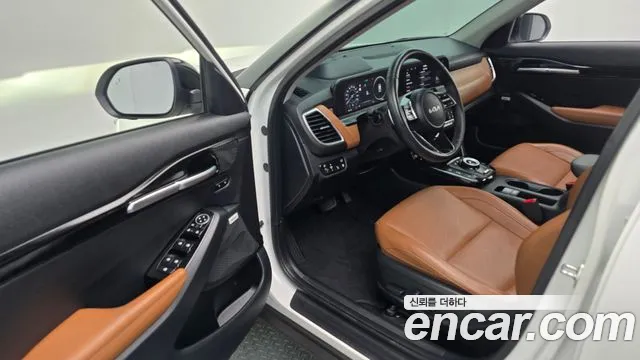 Kia Seltos — Фото автомобиля 15