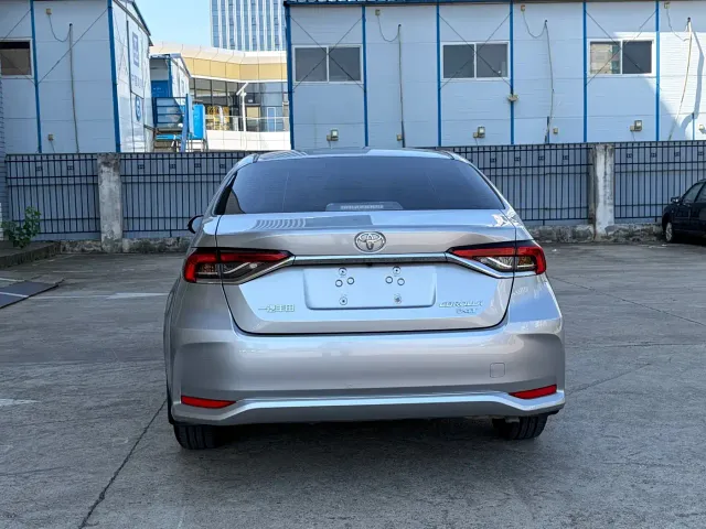 Toyota Corolla — Фото автомобиля 5