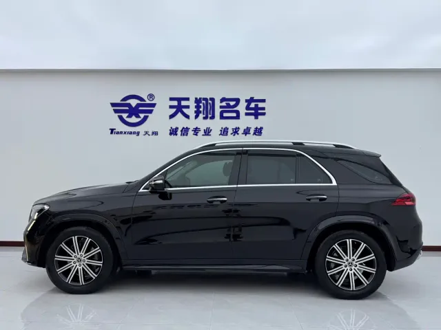Mercedes-Benz GLE-Class — Фото автомобиля 24