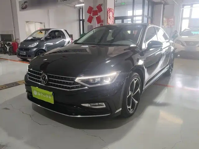 Фотография автомобиля — Volkswagen Magotan