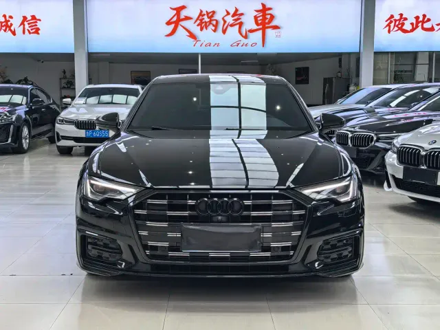 Фотография автомобиля — Audi A6L